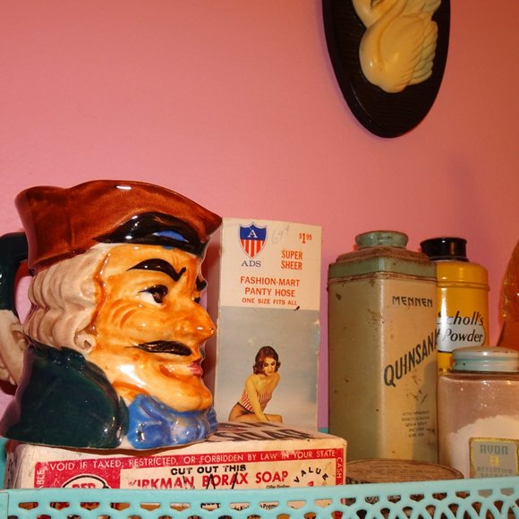 Vintage Colonial Man Ceramic Creamer Mug pitcher toby mug aristocrat antique - Picture 12 of 13